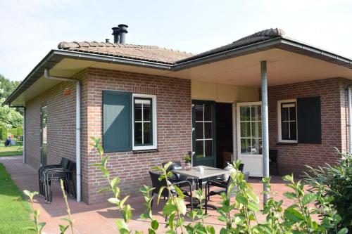 Wilbrink 6 8 pers. bungalow — 4-Star Luxury Hotel in Voorthuizen, Netherlands
