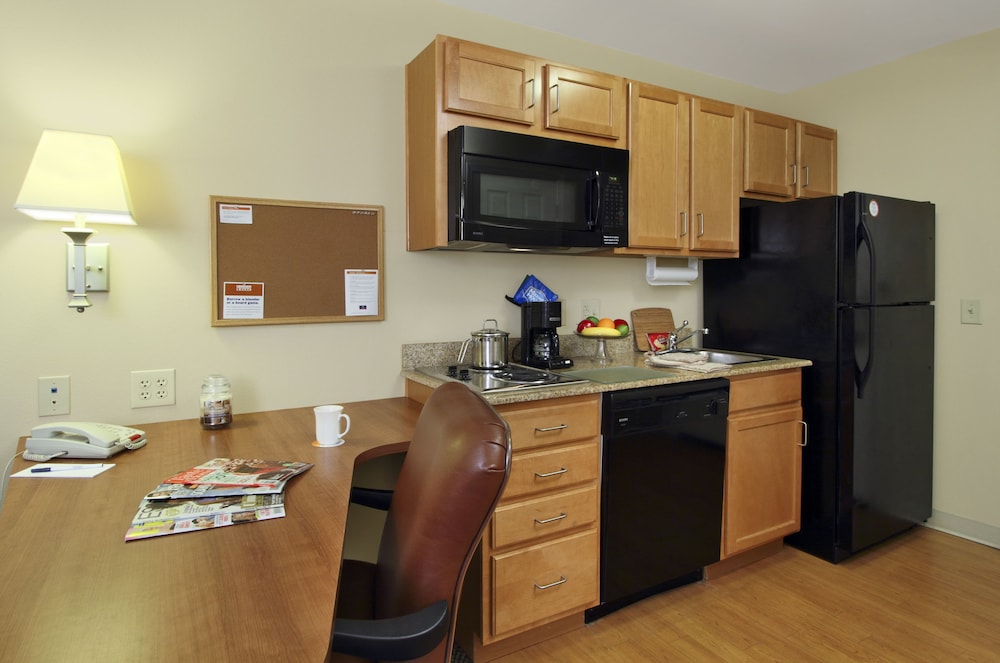 Candlewood Suites Norfolk Airport by IHG - photo 11