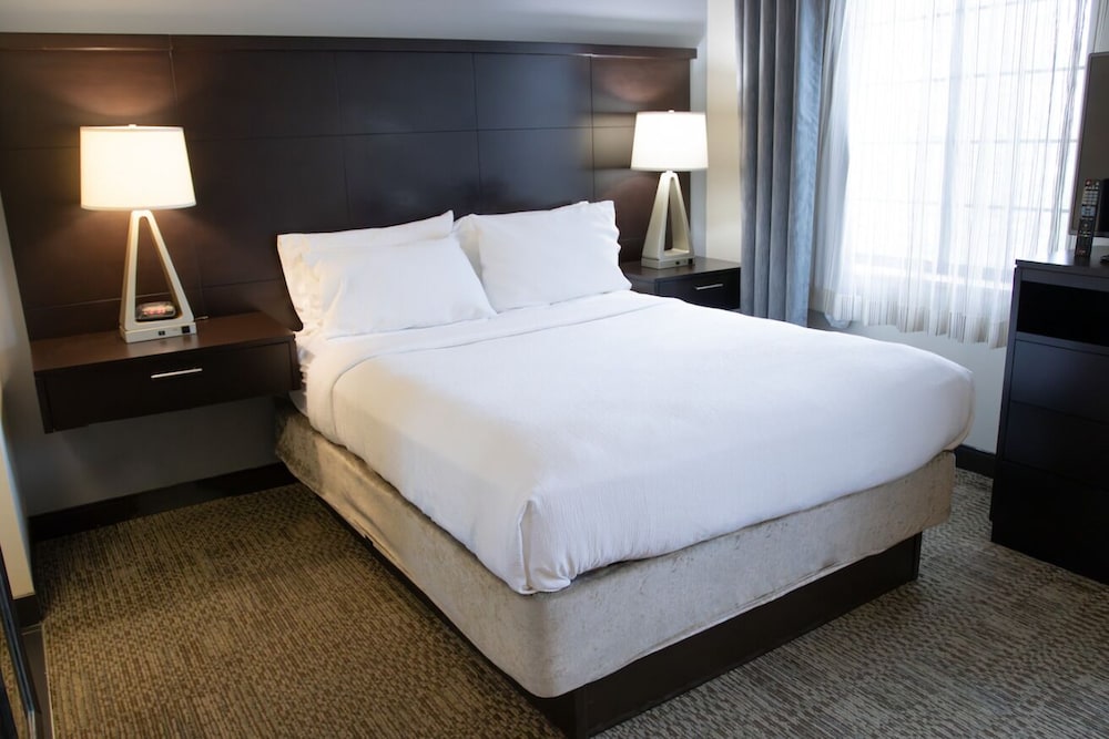 Staybridge Suites Rochester Commerce Dr NW by IHG - photo 23