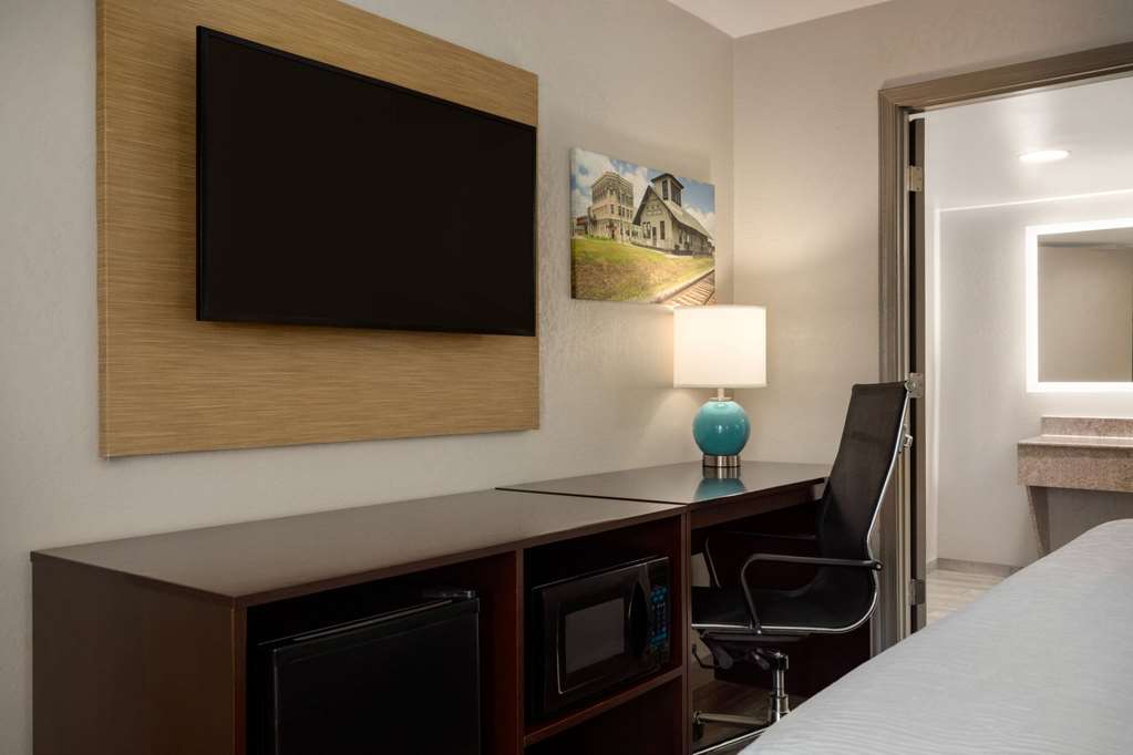 Days Inn by Wyndham Emporia - photo 14