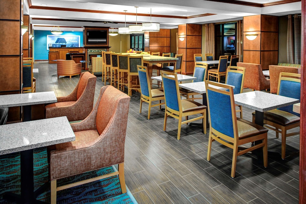 Hampton Inn Coldwater - photo 22