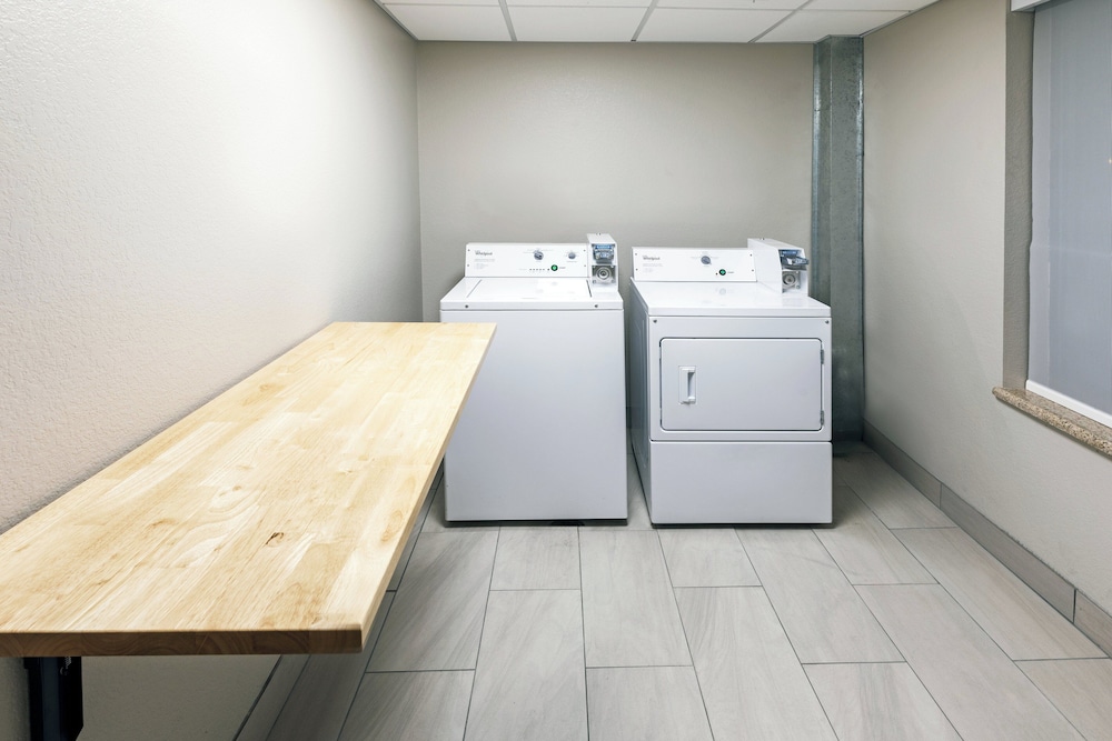 Holiday Inn Express & Suites Del Rio by IHG - photo 50
