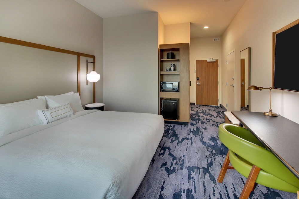 Fairfield Inn & Suites by Marriott Houston Brookhollow - photo 9