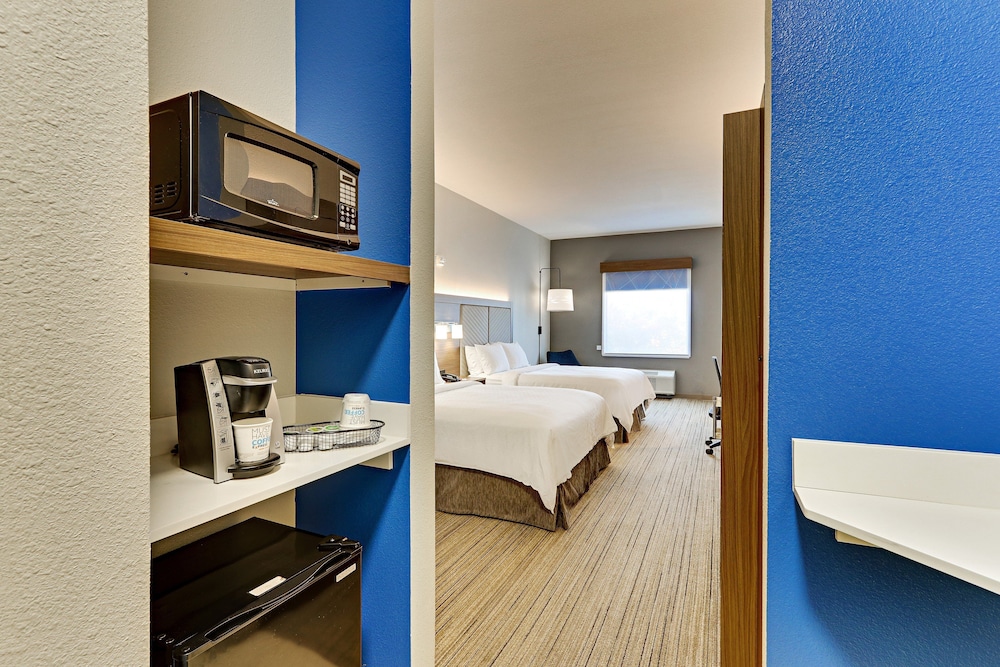 Holiday Inn Express Hotel & Suites Weatherford by IHG - photo 19