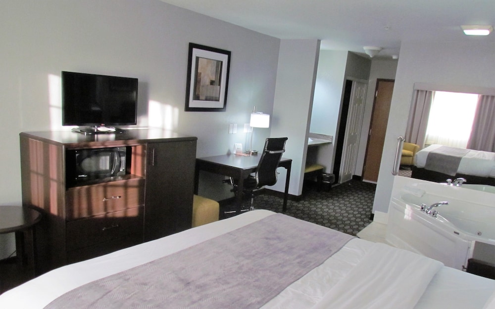 Oak Hill Inn & Suites - photo 29