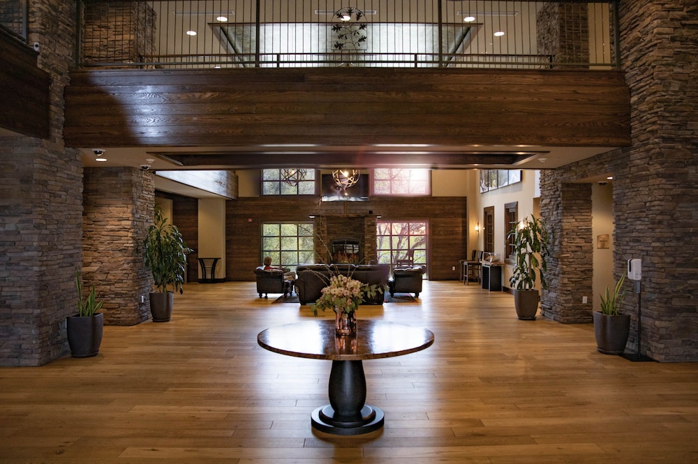 The Hotel at Black Oak Casino Resort - photo 12