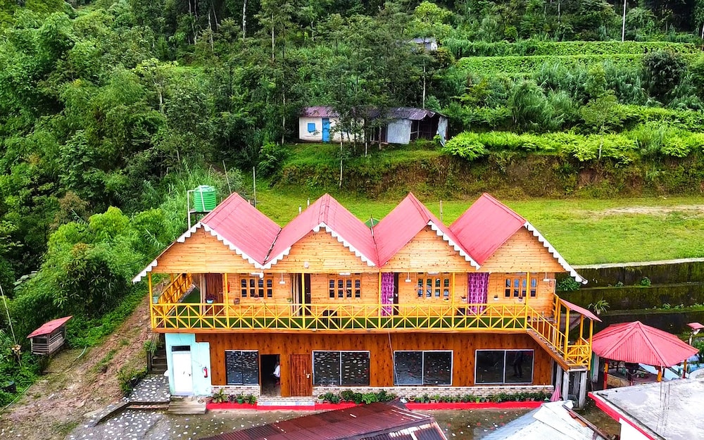 Ventara Clouds Resort - carbon neutral hotel in Darjiling