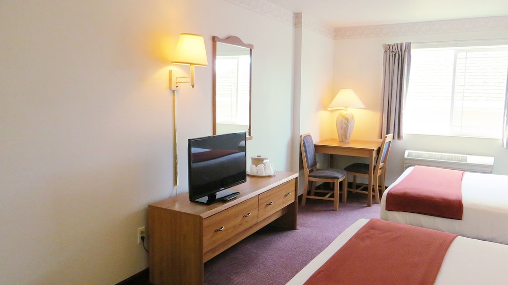Peppermill Empress Inn - photo 16