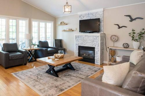 Nancy by the Bay Wasaga Beach in Wasaga Beach, Canada