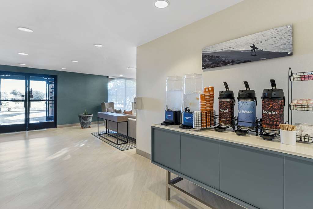 Comfort Inn Marina on the Monterey Bay - photo 8