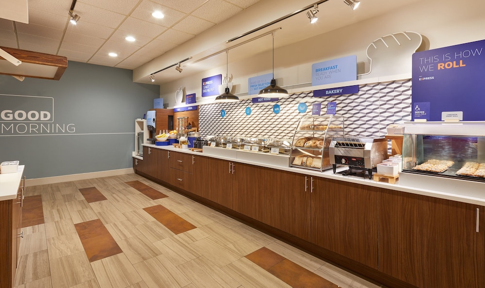 Holiday Inn Express Orlando International Airport by IHG - photo 38
