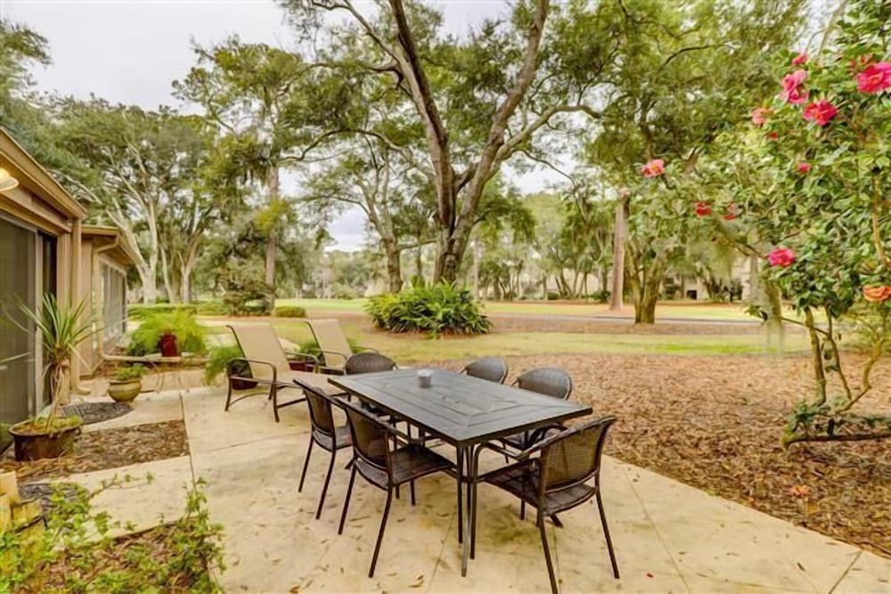 141 Harbourwood Villa at The Sea Pines Resort - photo 23