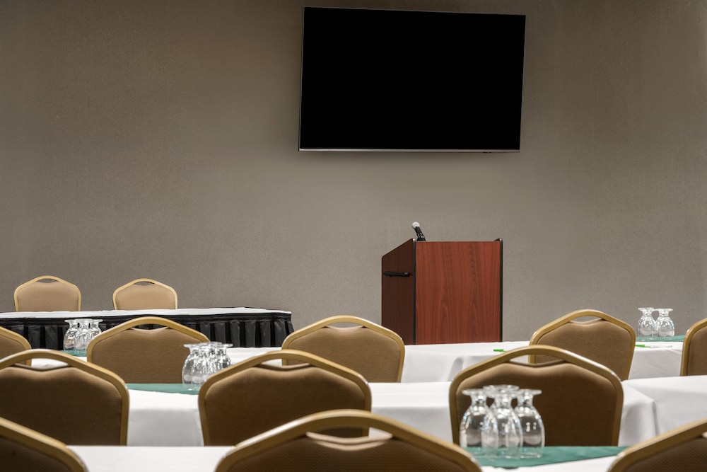 Holiday Inn Ontario by IHG - photo 40