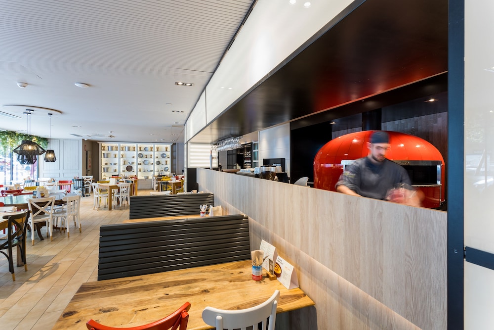 מזון ומשקאות