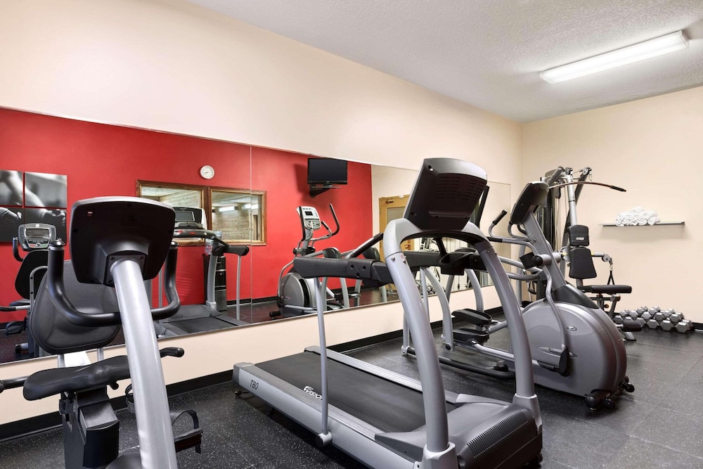 Country Inn & Suites By Radisson Kearney NE - photo 20