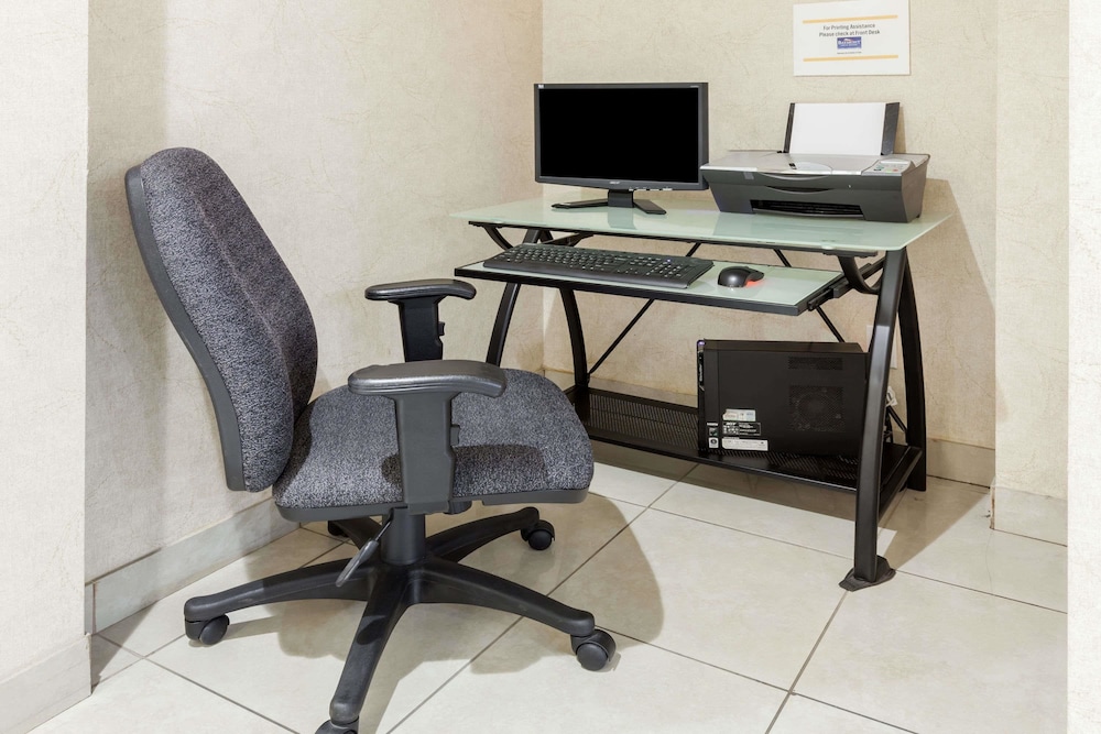 Grander Inn & Suites - photo 47