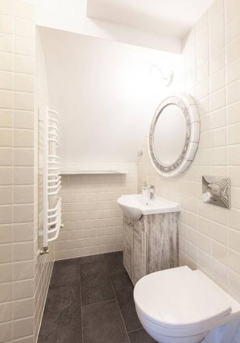 Zabytkowy Spichlerz w Olsztynie koło Częstochowy in Olsztyn, Poland