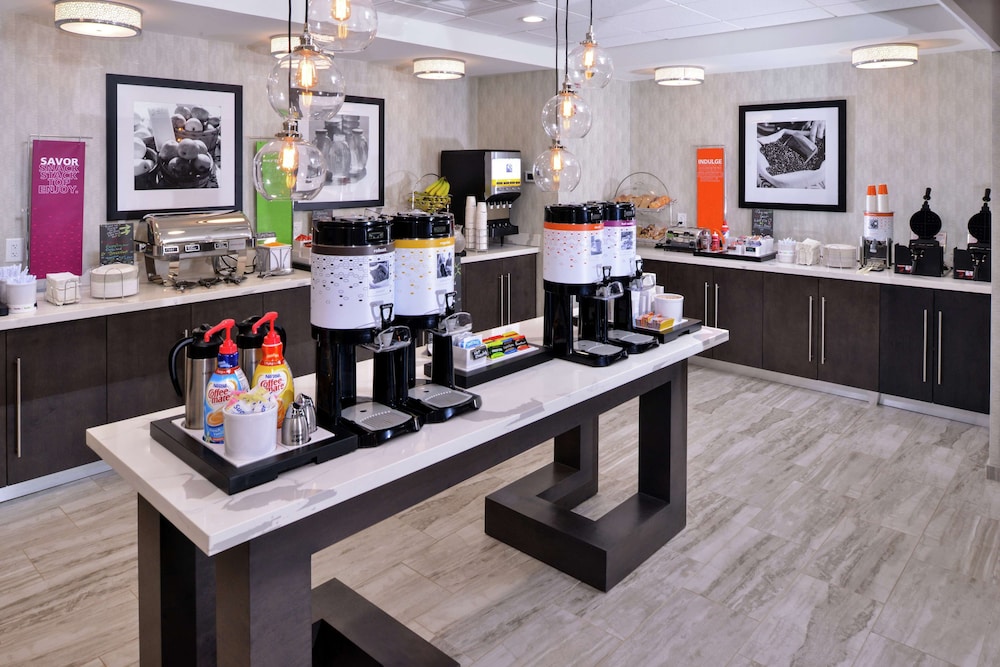 Hampton Inn & Suites Atlanta Marietta - photo 26