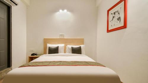 Super OYO Townhouse 263 Hotel Luxurs Shri Gopal Nagar — 4-Star Luxury Hotel in Jaipur, India