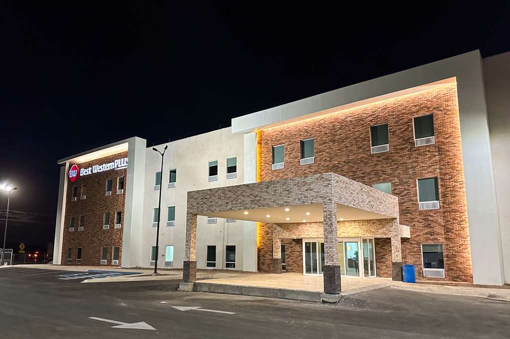 Discover a perfect balance of style and comfort at BW Plus Sacramento in Chihuahua.