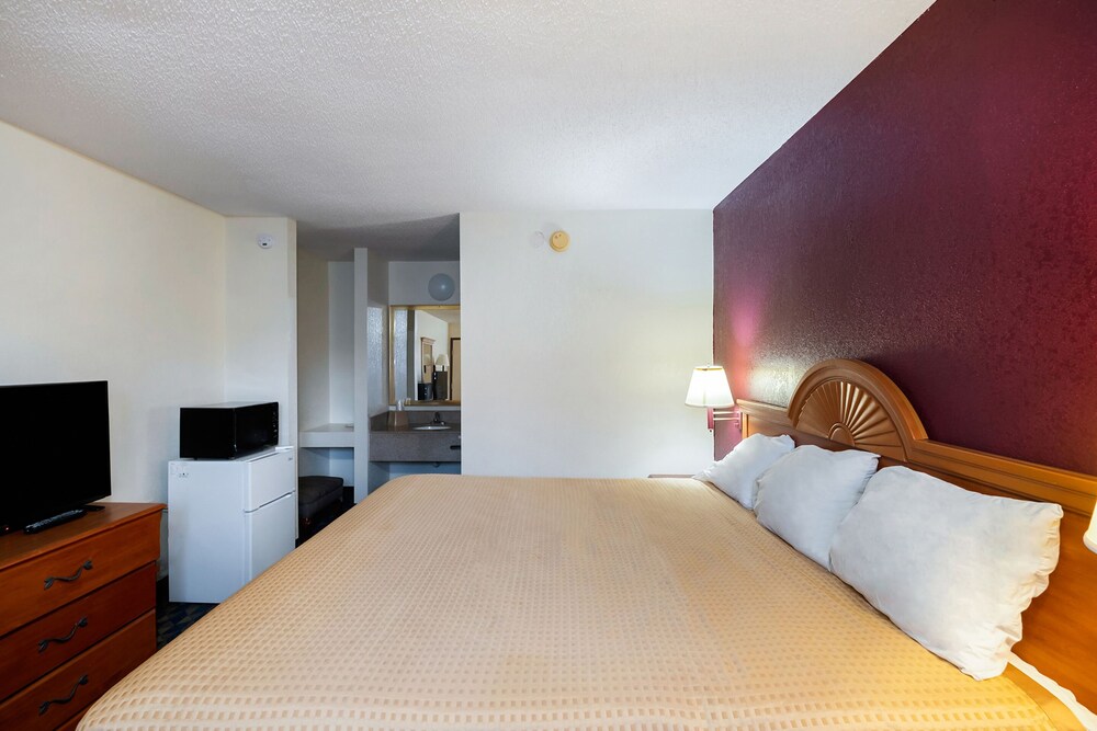 Oyo Hotel Manning Sc - photo 13