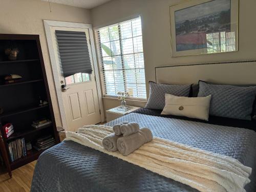 The Monet One bedroom with a private entrance shared bathroom