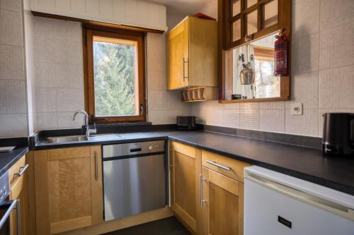 Mondzeu Apartments — 4-Star Luxury Hotel in Verbier, Switzerland