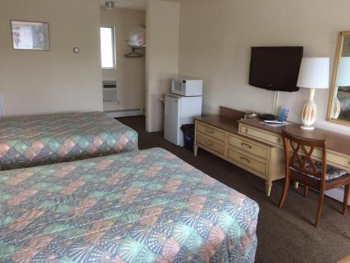 Crystal Sands Motel - photo 12