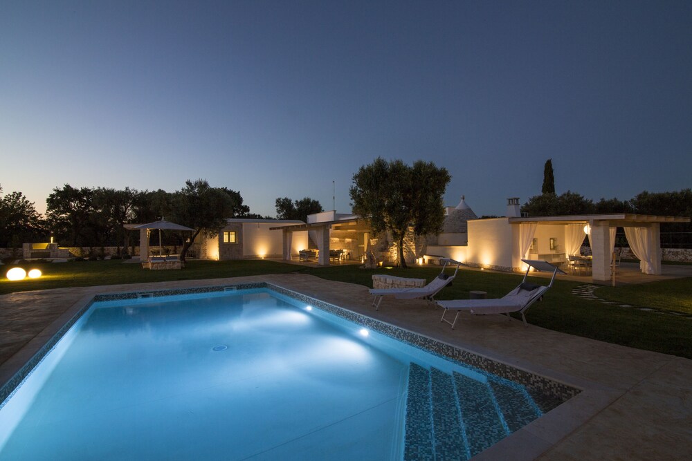 Trulli Itaka — 4-Star Luxury Hotel in Ceglie Messapica, Italy