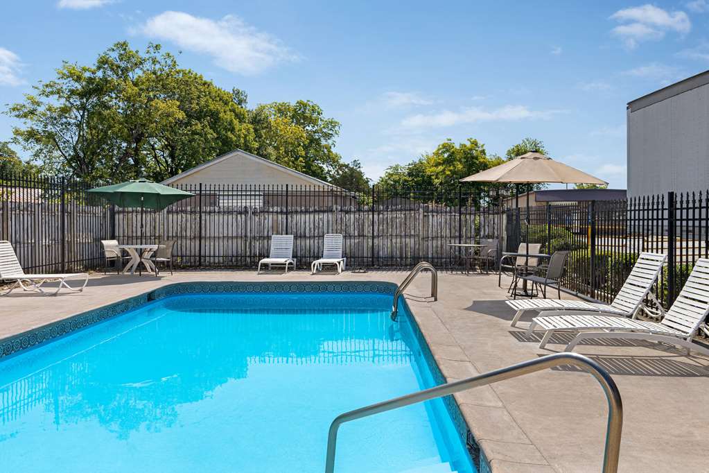 Days Inn by Wyndham Demopolis - photo 6