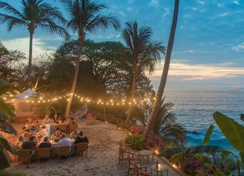 Beachfront Summer Villa — 4-Star Luxury Hotel in Puerto Vallarta, Mexico