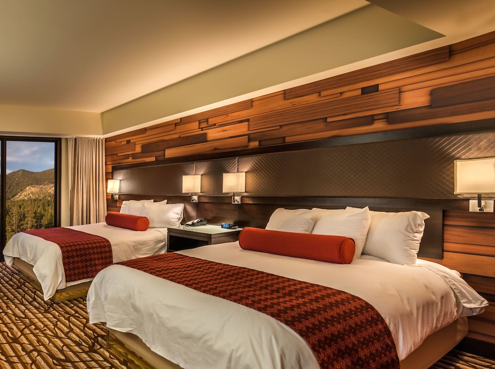 Bally's Lake Tahoe - photo 7