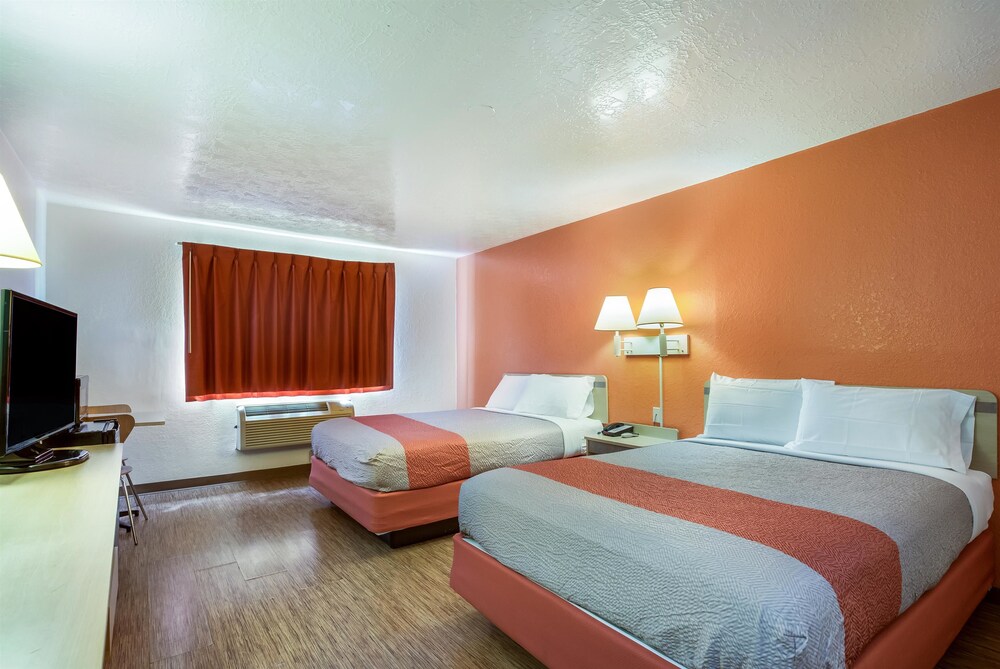 Motel 6 Houston North Spring - photo 22