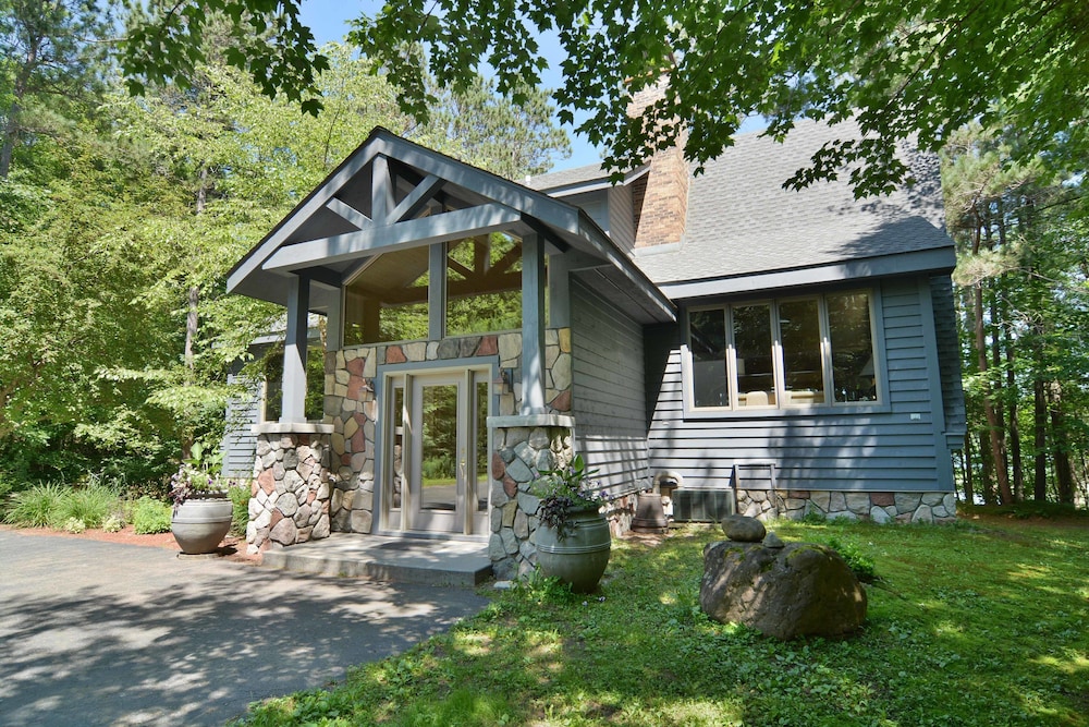 Serenity On Lake Owen 5 Bedroom Hotel Room By Redawning — Hayward