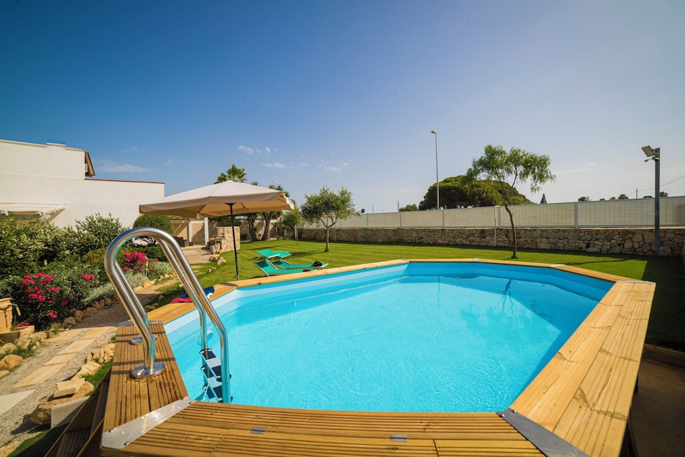 Villa Marzia — 4-Star Luxury Hotel in Porto Cesareo, Italy