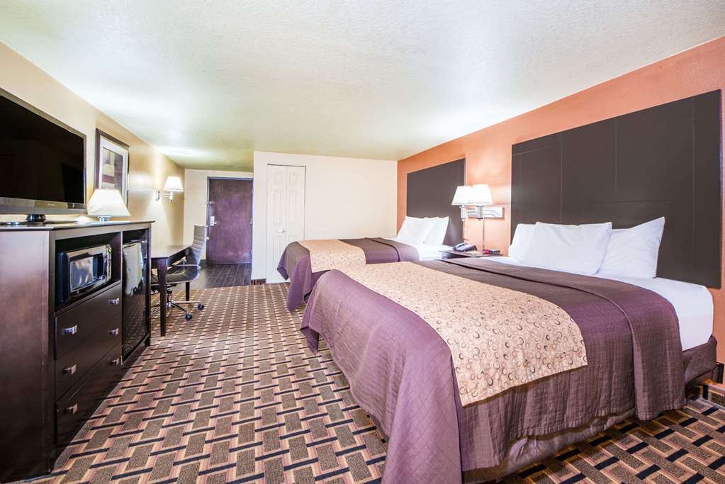 Days Inn by Wyndham Joplin - photo 6