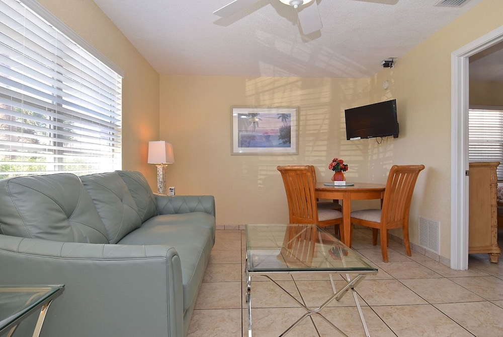 A Beach Retreat - photo 110