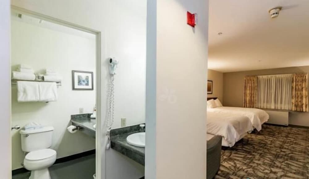 Grand Summit Hotel at Attitash - photo 12