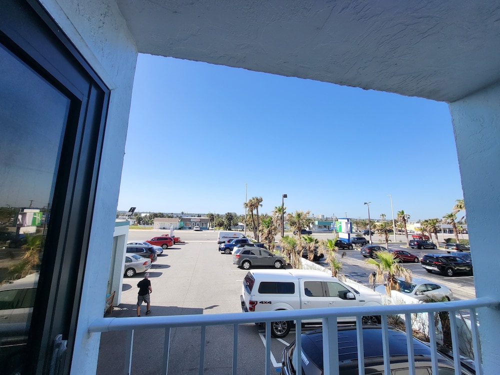 Beachside Hotel - photo 49