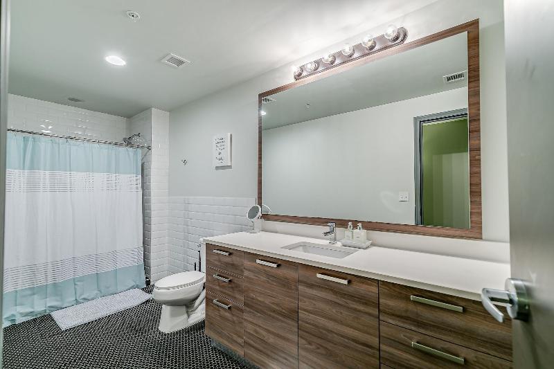 Luxury Downtown Dallas Stay by Amyfinehouse - photo 208