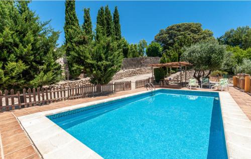 Charming House in Montefrío with Private Pool — 4-Star Luxury Hotel in Montefrio, Spain