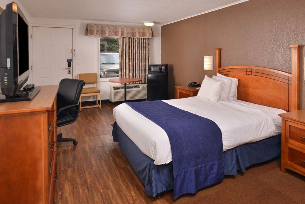 Americas Best Value Inn and Suites Jackson - photo 12