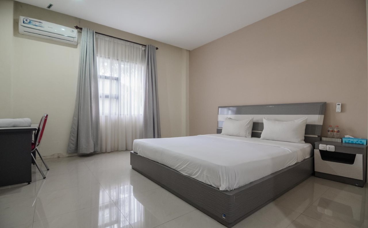 RedDoorz Syariah Near Syamsudin Noor Airport 4 in Banjarmasin, Indonesia