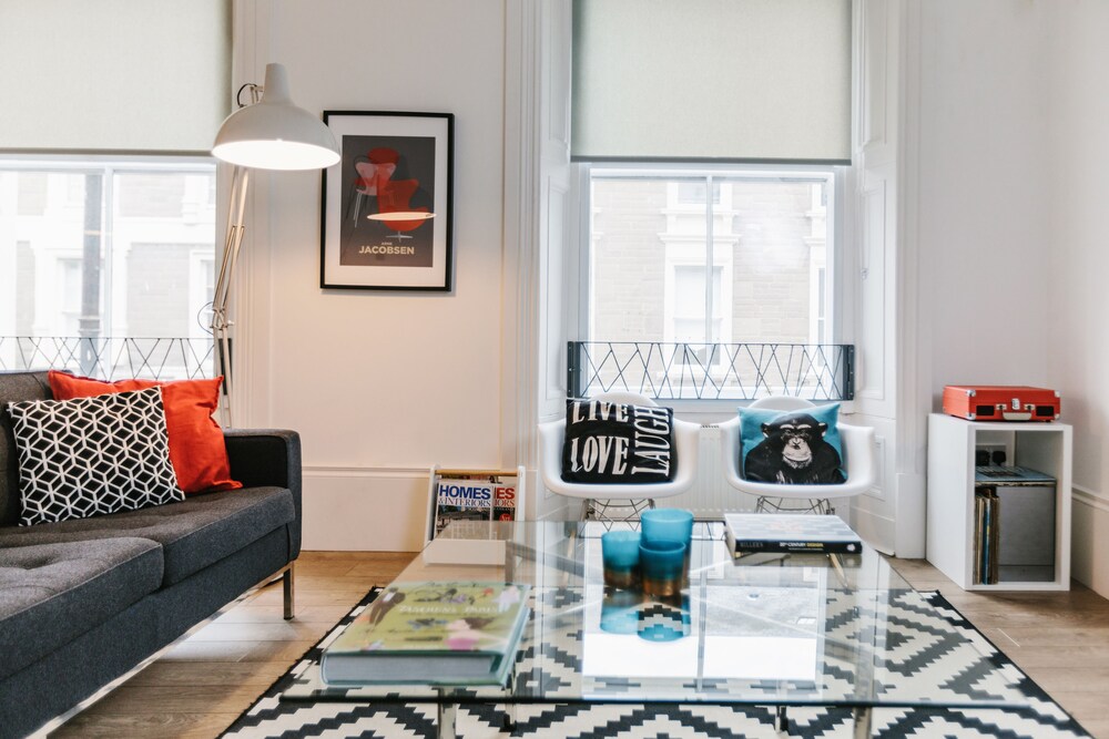 Urban Quarters Serviced Apartments — 4-Star Luxury Hotel in Dundee, United Kingdom