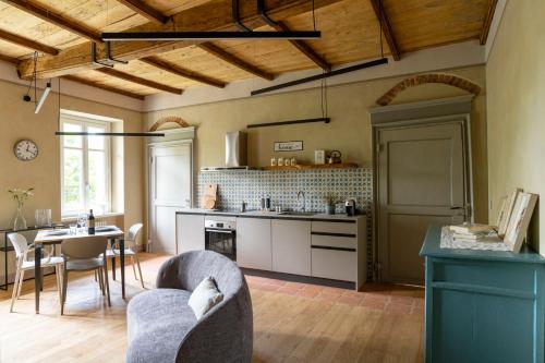 Casa Meane Warm Hospitality — 4-Star Luxury Hotel in Cherasco, Italy