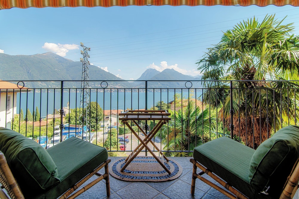 Lost In Paradise by MyHomeInComo — 4-Star Luxury Hotel in San Siro, Italy