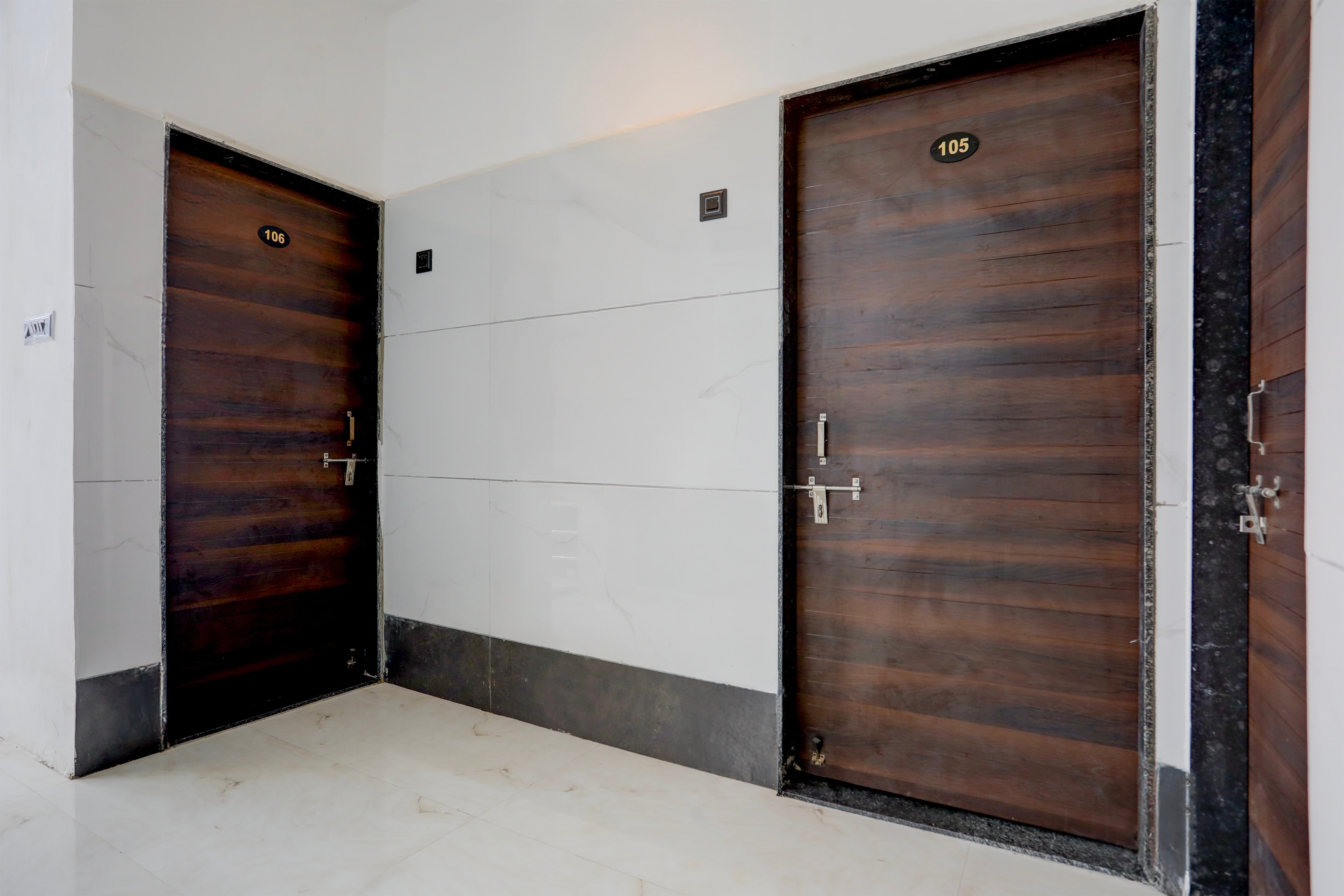 Hotel O Univers Inn - last minute hotel in Indore