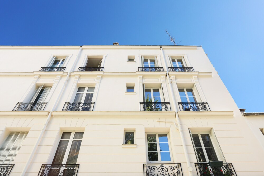 Apartment parc des expositions — 4-Star Luxury Hotel in Paris, France