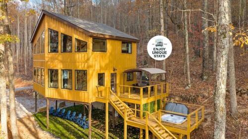 Dreams of Spring at Magnolia Treehouse — 4-Star Luxury Hotel in Wildwood, United States