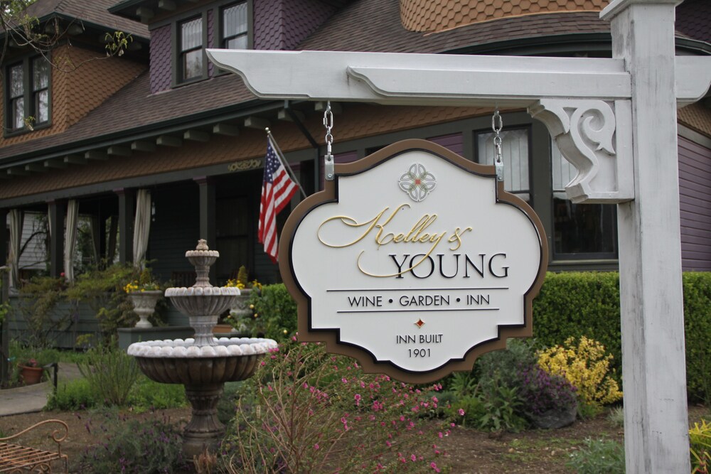 Kelley & Young Wine Garden Inn - photo 45
